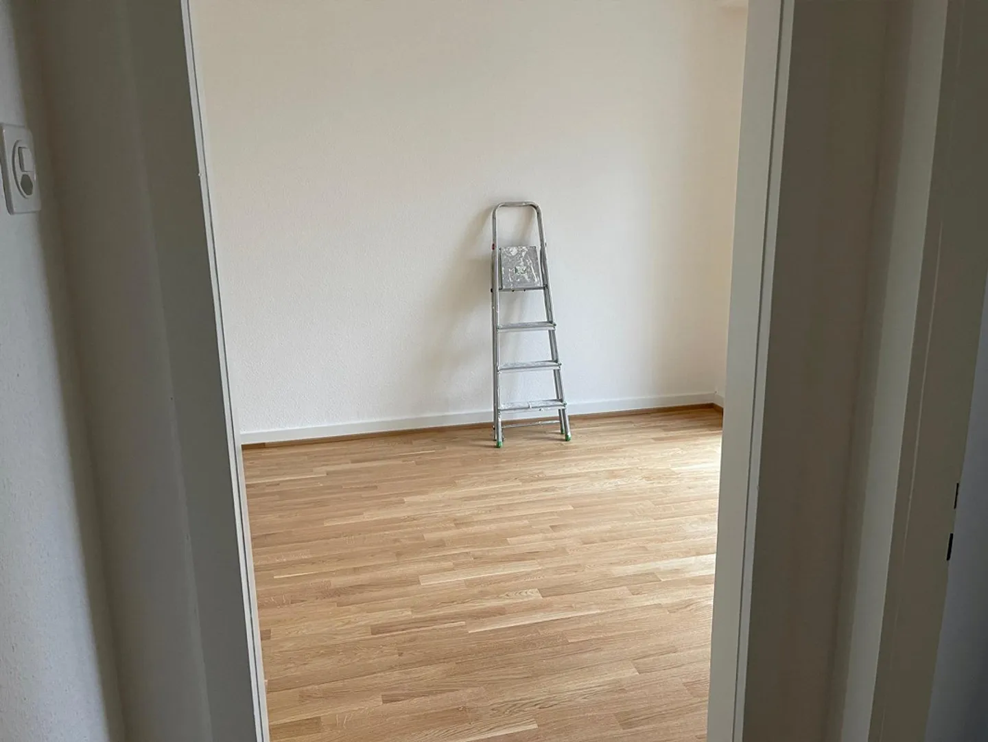 Modern 4-room apartment in a quiet neighborhood in Basel - Photo 8 of 8