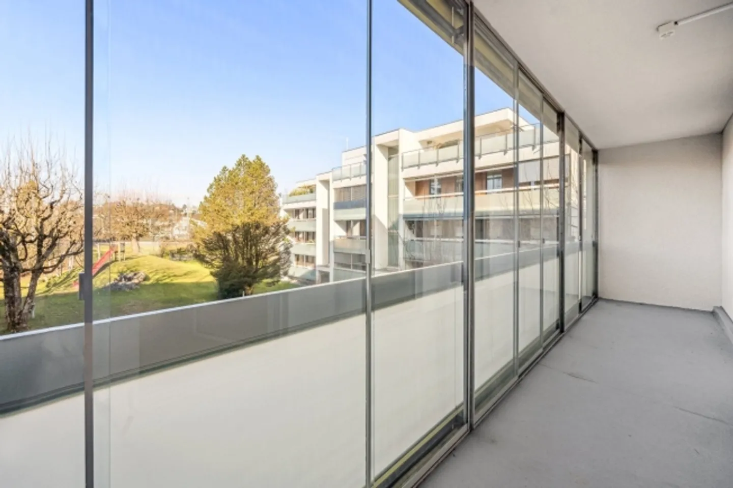 Récemment rénové et immédiatement disponible – Charmant appartement de 3,5 pièces - Photo 4 sur 11