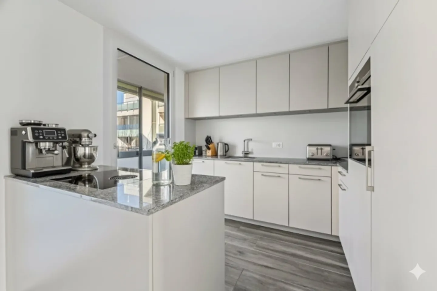 Récemment rénové et immédiatement disponible – Charmant appartement de 3,5 pièces - Photo 7 sur 11