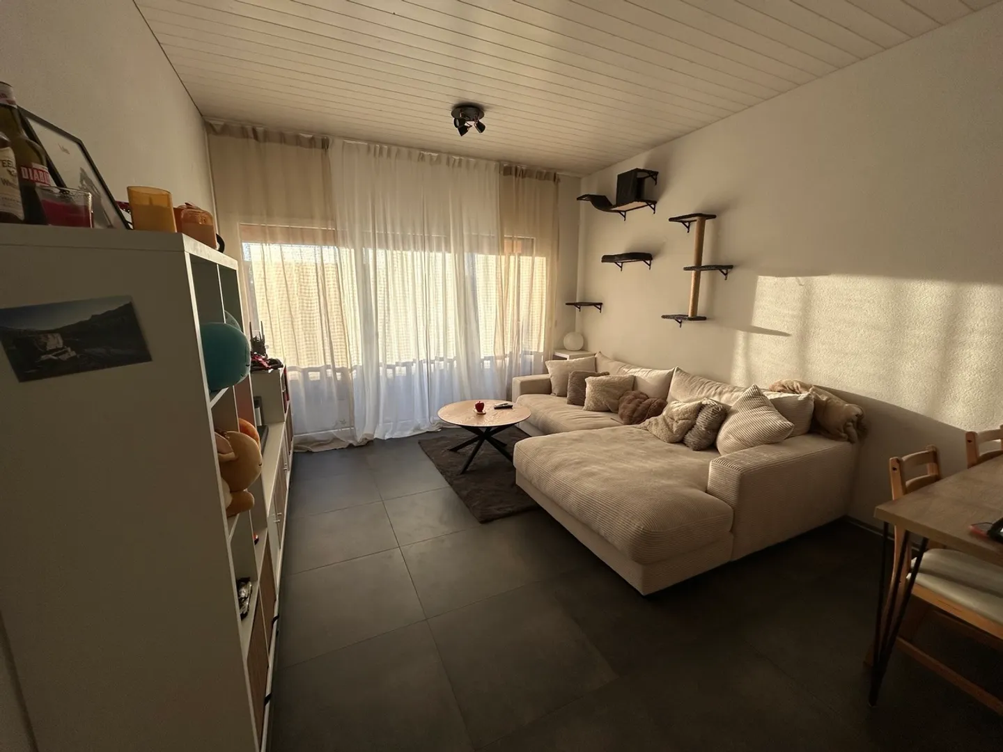 Appartamento moderno con grande balcone - Foto 1 di 5