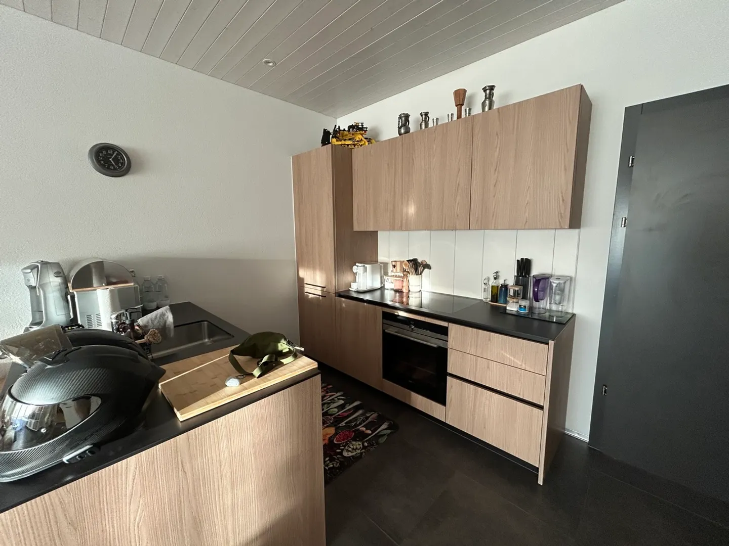 Appartamento moderno con grande balcone - Foto 3 di 5