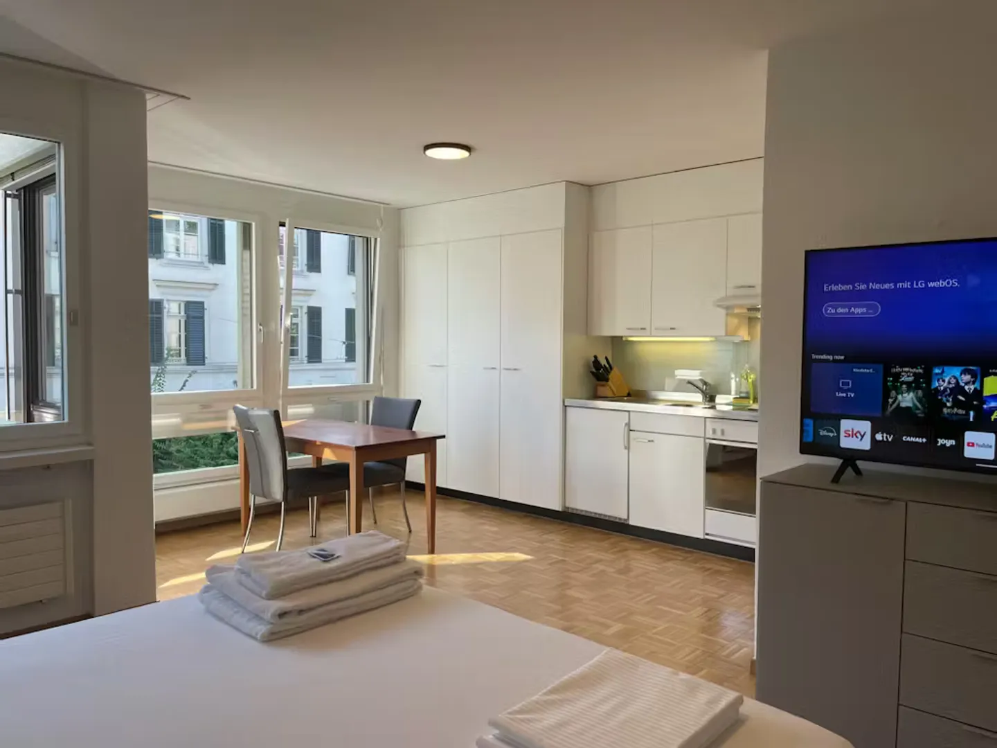 Charmantes Chalet in Zürich - Foto 6 von 10