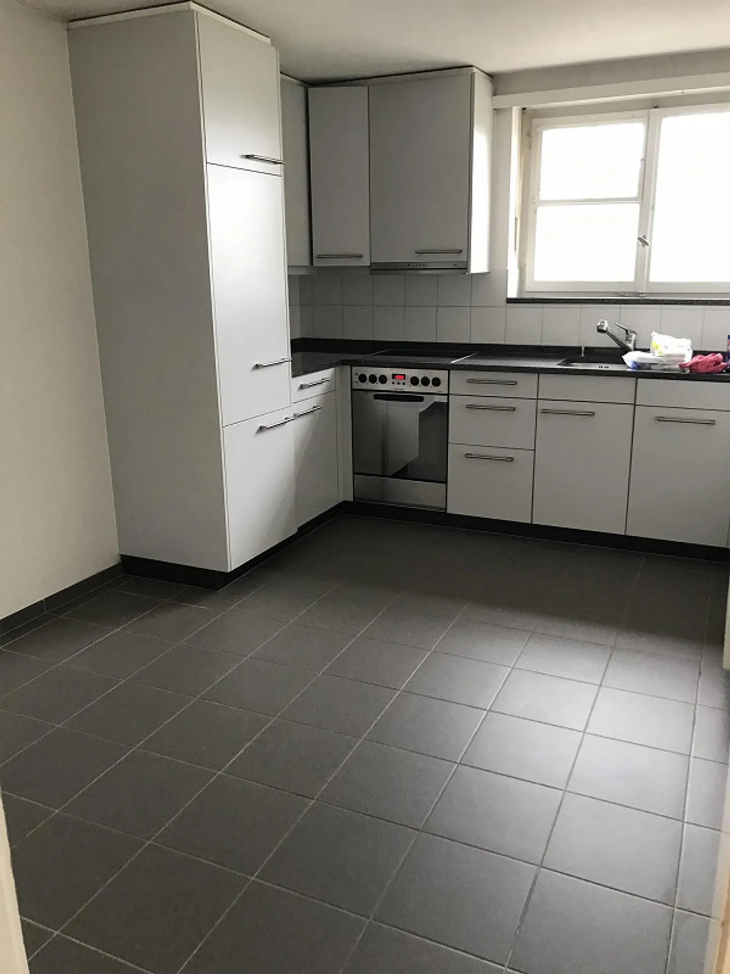 Penthouse 3,5 Z'avec terrasse, Bruderholz - Photo 1 sur 8