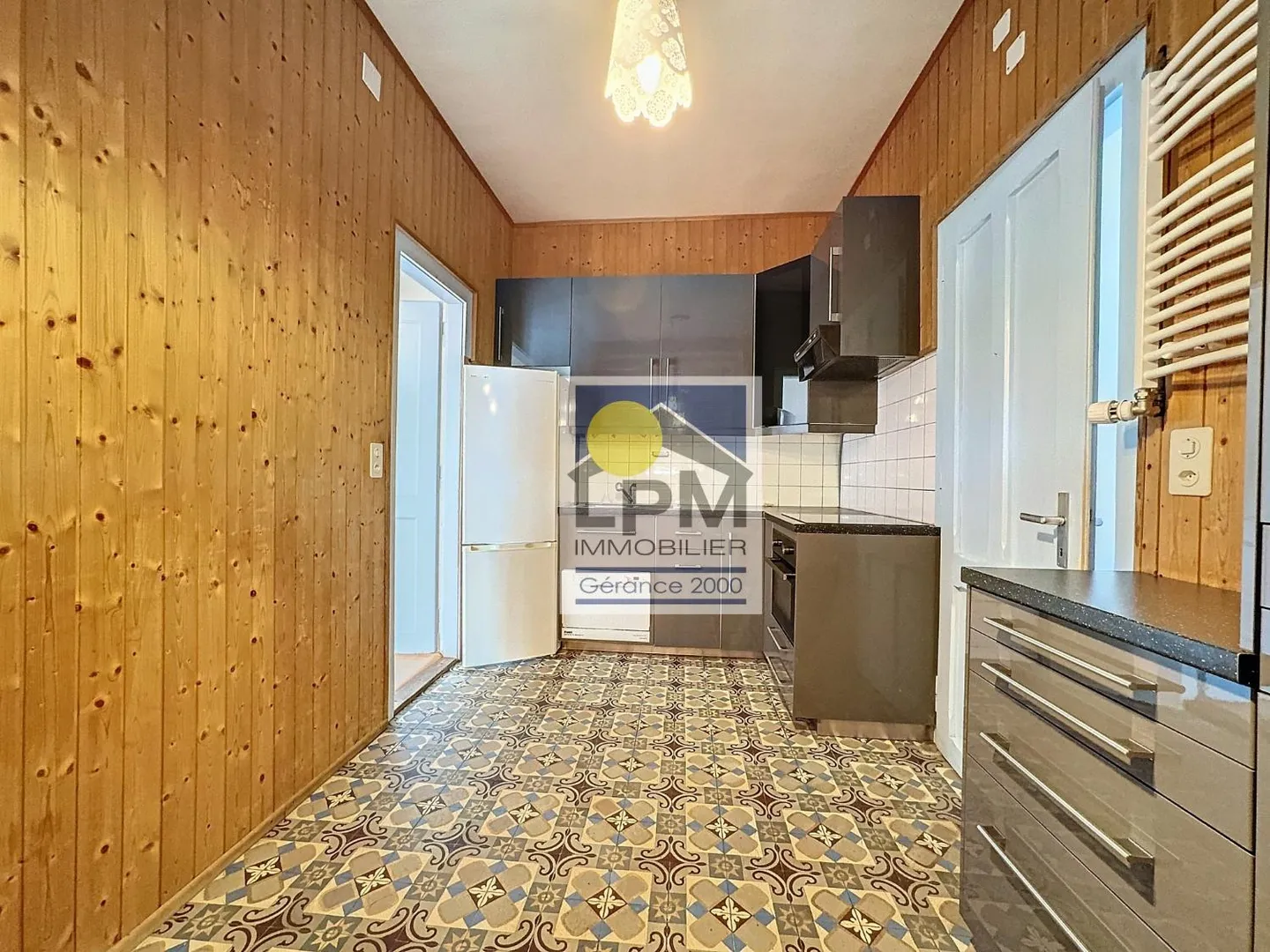 Charmant appartement 2.5 pièces - Photo 2 sur 7