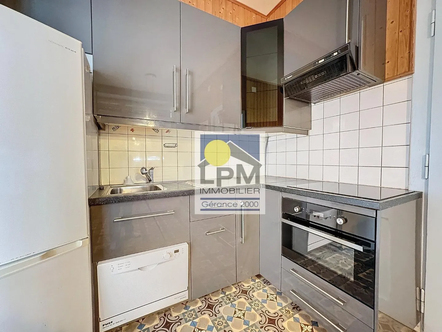 Charmant appartement 2.5 pièces - Photo 1 sur 7