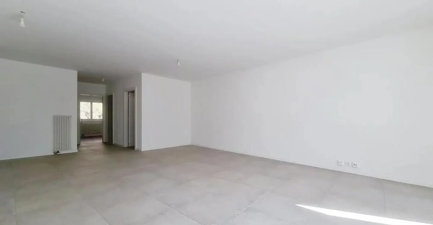 Appartement Charmant à Sion - Photo 2 sur 8