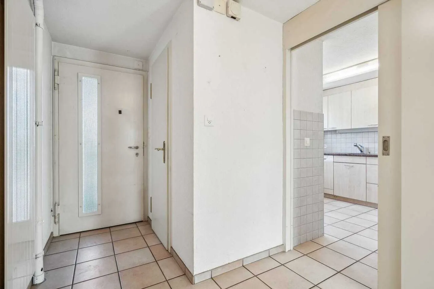 Incantevole casa a schiera di 3,5 stanze ad Aarau Rohr - Foto 5 di 13