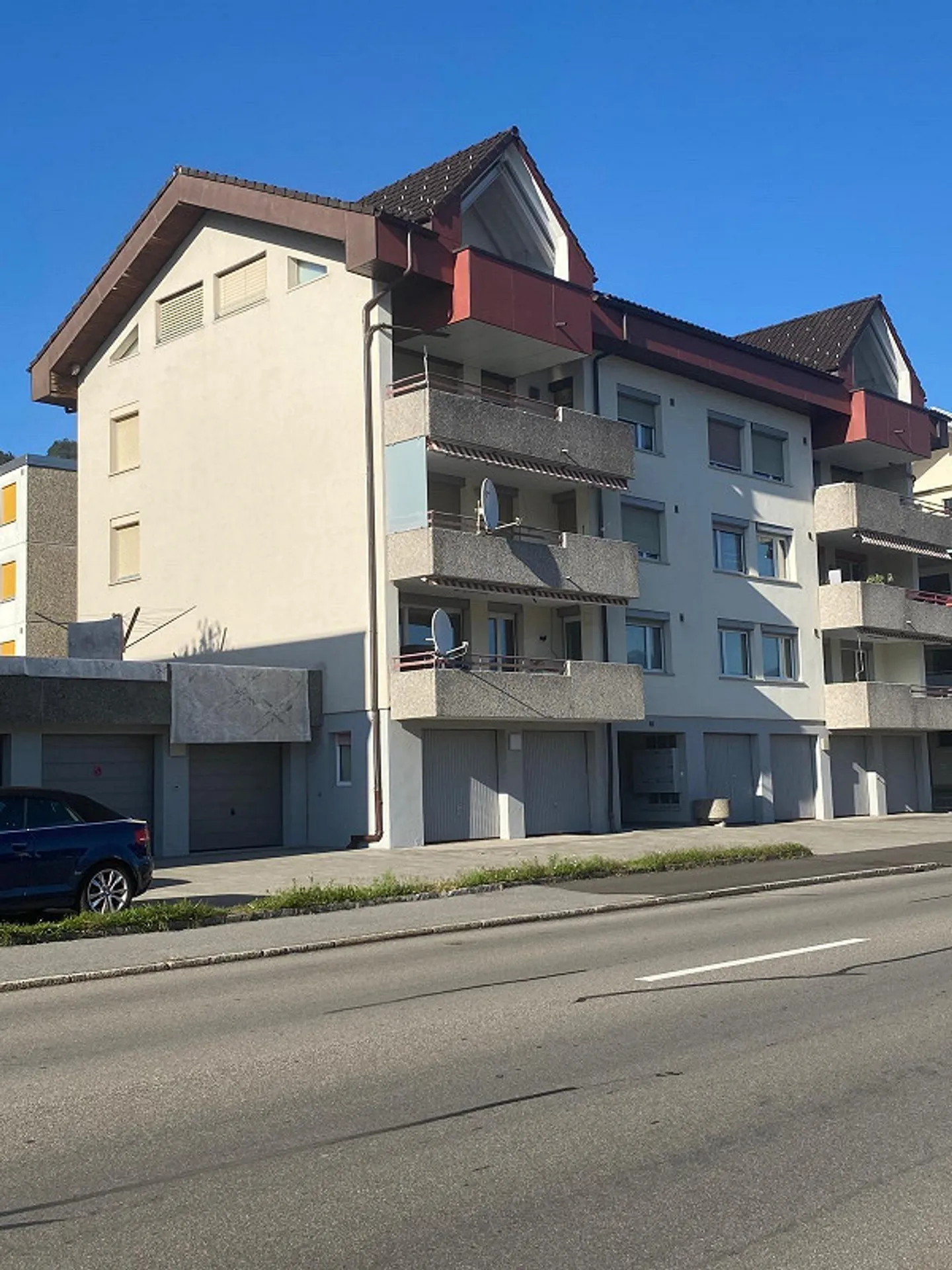 Appartement lumineux de 4,5 pièces au 1er étage - central, adapté aux enfants, beaucoup de lumière - Photo 1 sur 9