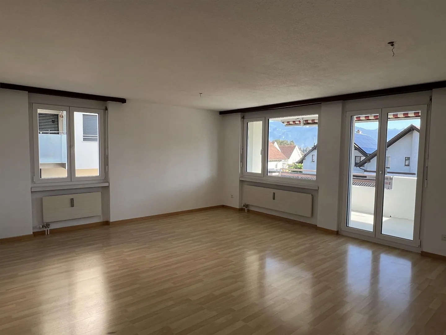 Appartement lumineux de 4,5 pièces au 1er étage - central, adapté aux enfants, beaucoup de lumière - Photo 5 sur 9