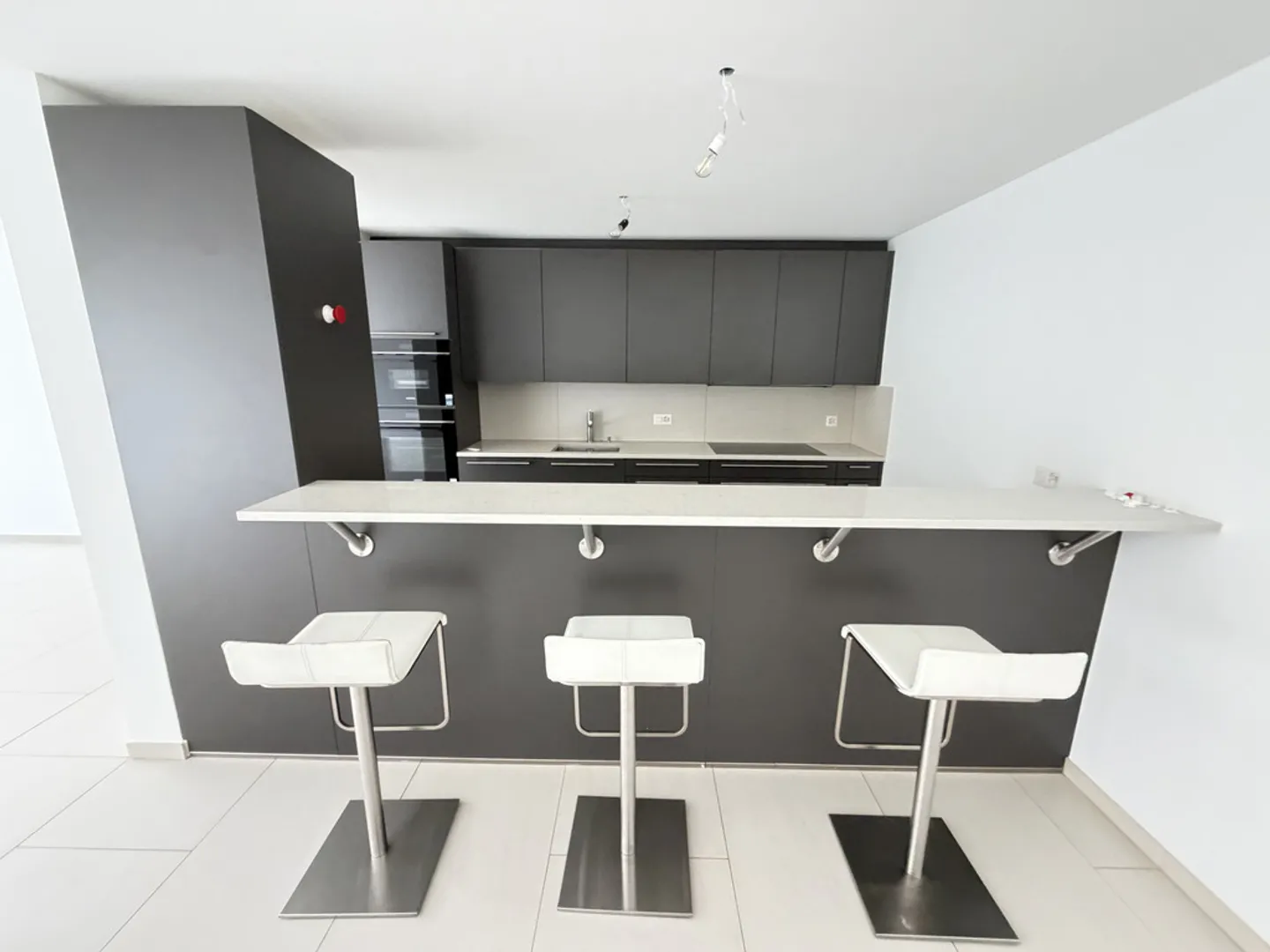 Maison Familiale Élégante à Courrendlin - Photo 6 sur 12