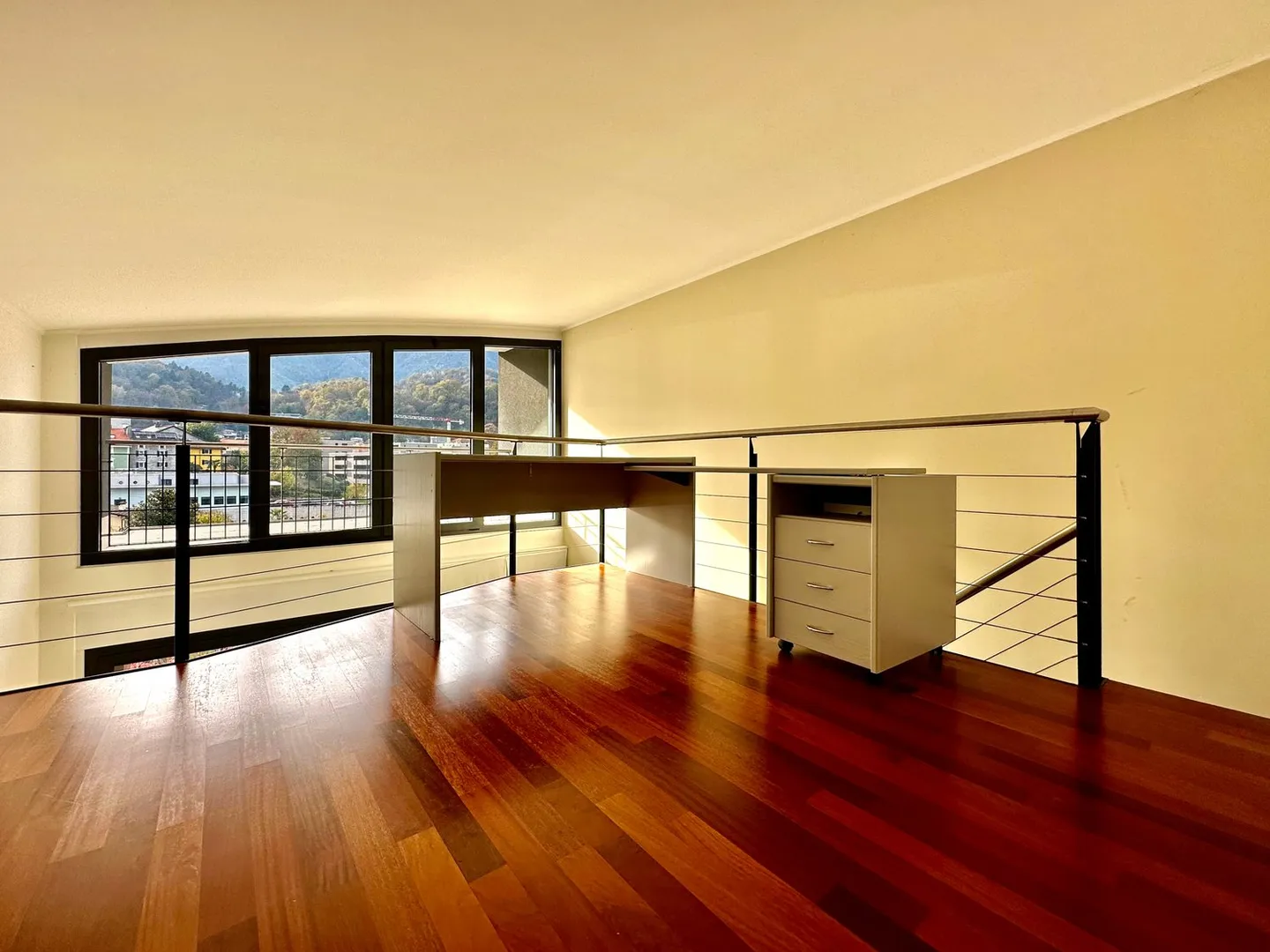 Bright and prestigious duplex apartment - Photo 3 of 10