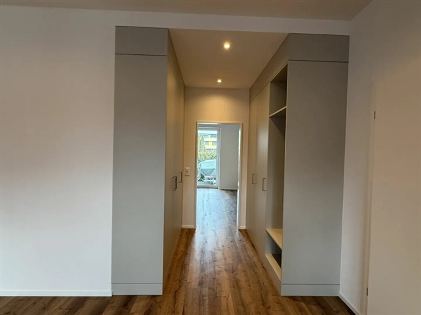 Modernes Erdgeschoss-Apartment - Foto 3 von 8