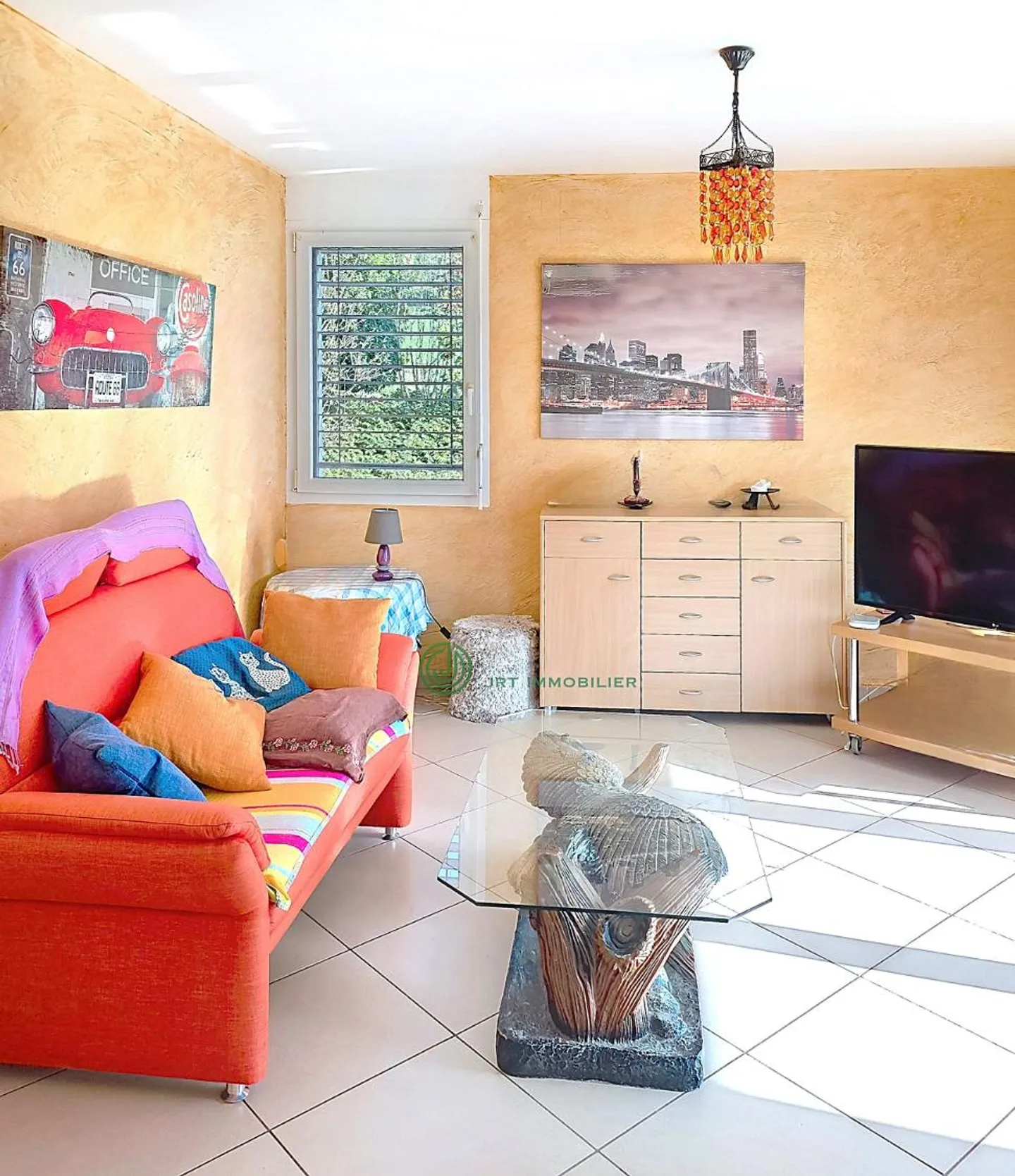 Cheyres (DE) - Maison 5,5 pièces - Quartier résidentiel - 300 mètres du lac - Photo 4 sur 11