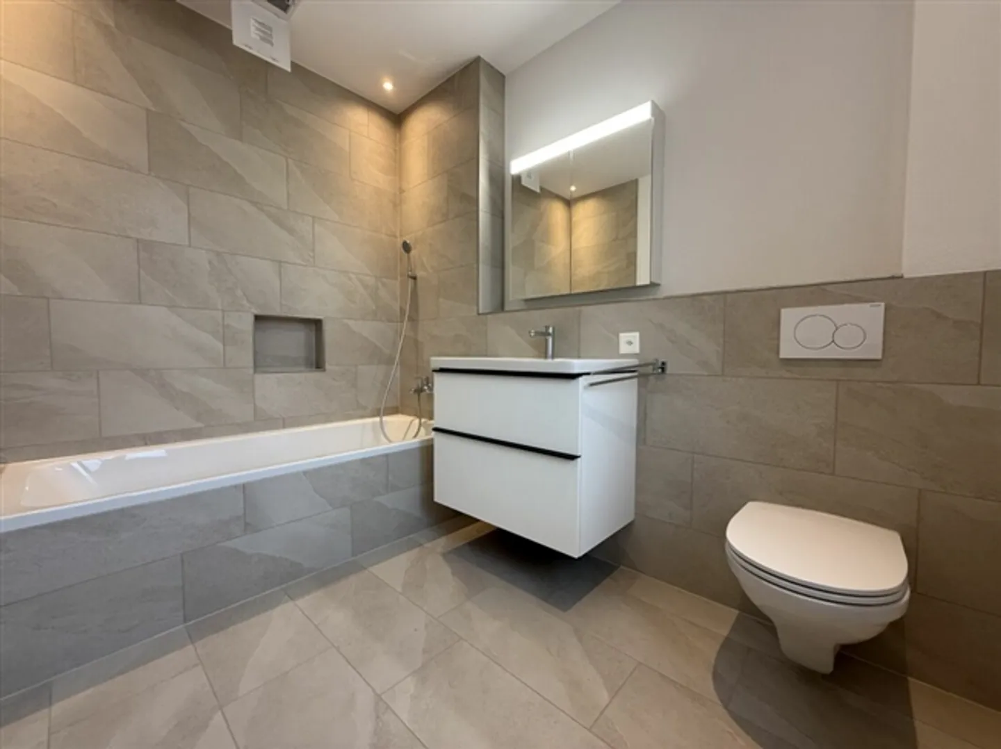 Modernes Erdgeschoss-Apartment - Foto 6 von 8