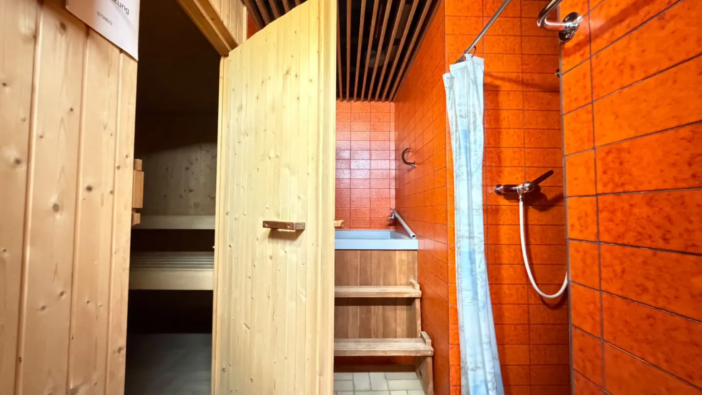 4.5-Room Apartment, Terrace, 2 Bathrooms, Garage Box, Sauna, Fitness & Party Room - Photo 21 of 28