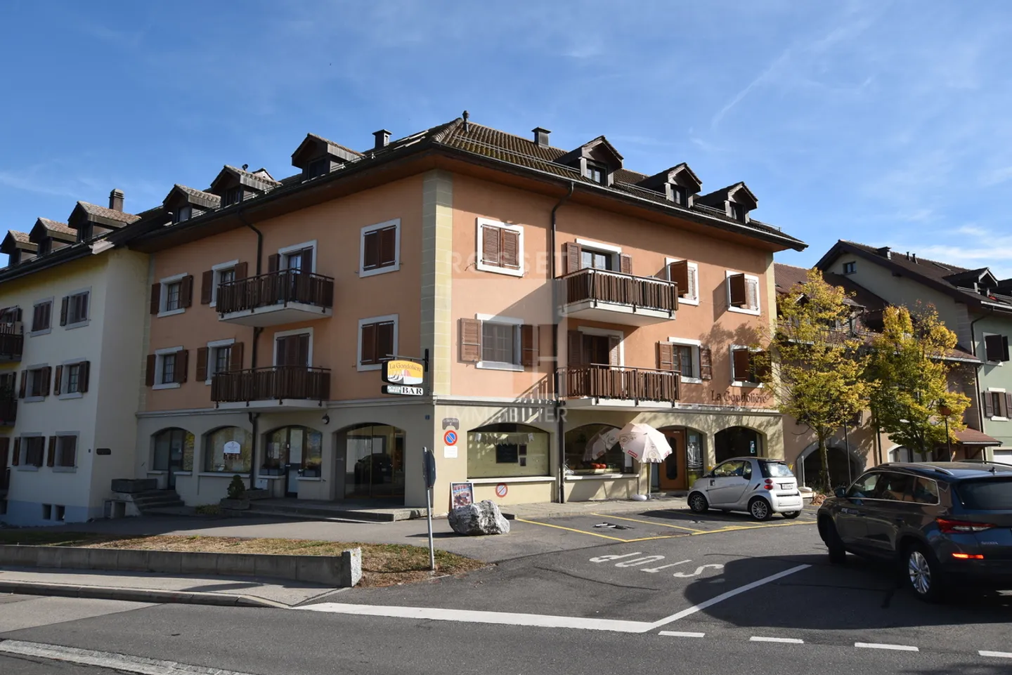 Commerce - Photo 1 sur 4