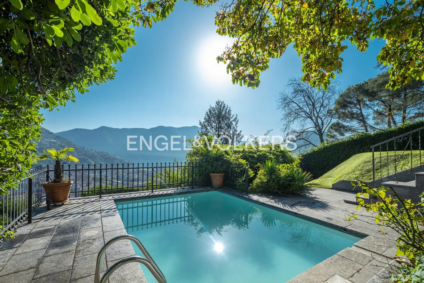 Villa prestigieuse avec vue imprenable - Photo 13 sur 13