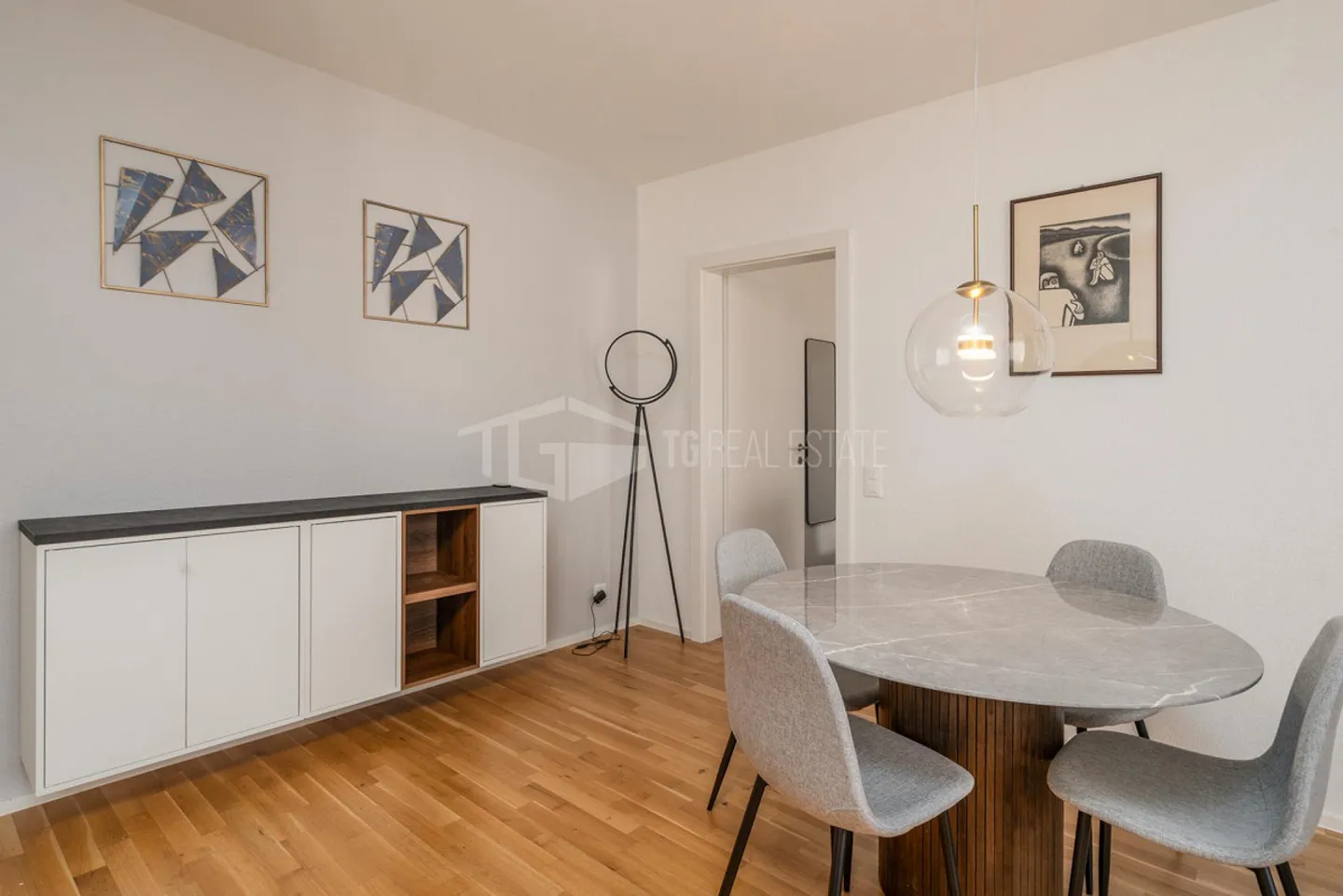 ELEGANTE 2.5 ZIMMER IM HERZEN VON LUGANO - Foto 6 von 9