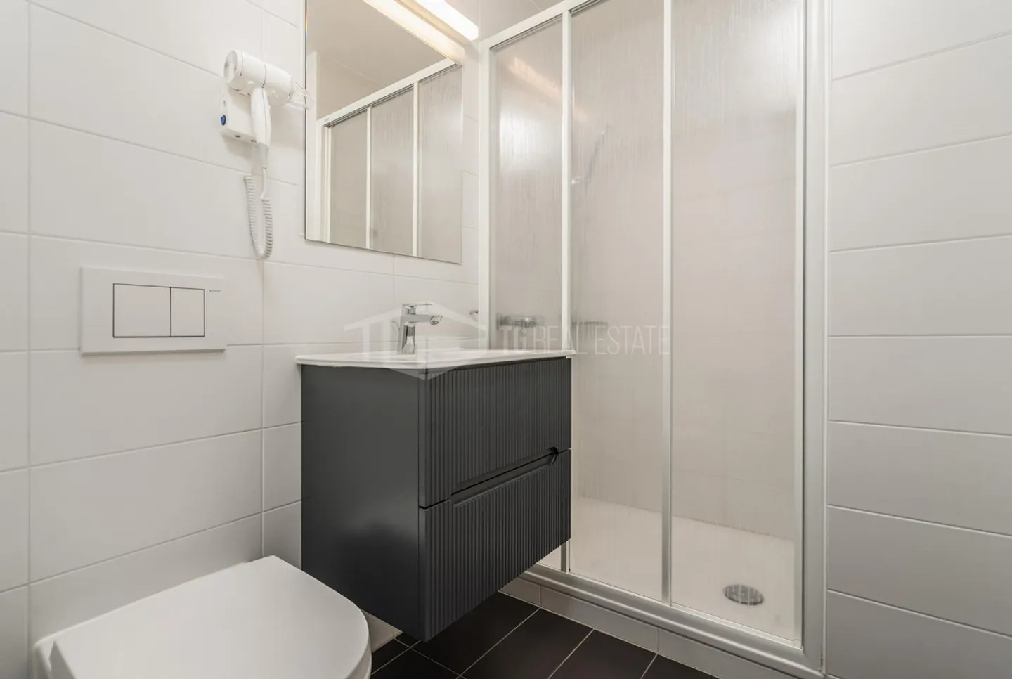 ELEGANTE 2.5 ZIMMER IM HERZEN VON LUGANO - Foto 9 von 9