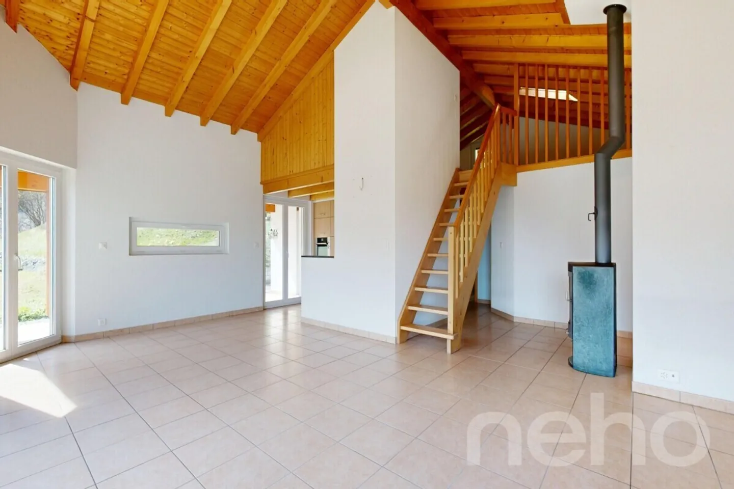 House with stunning valley view - Photo 3 of 12