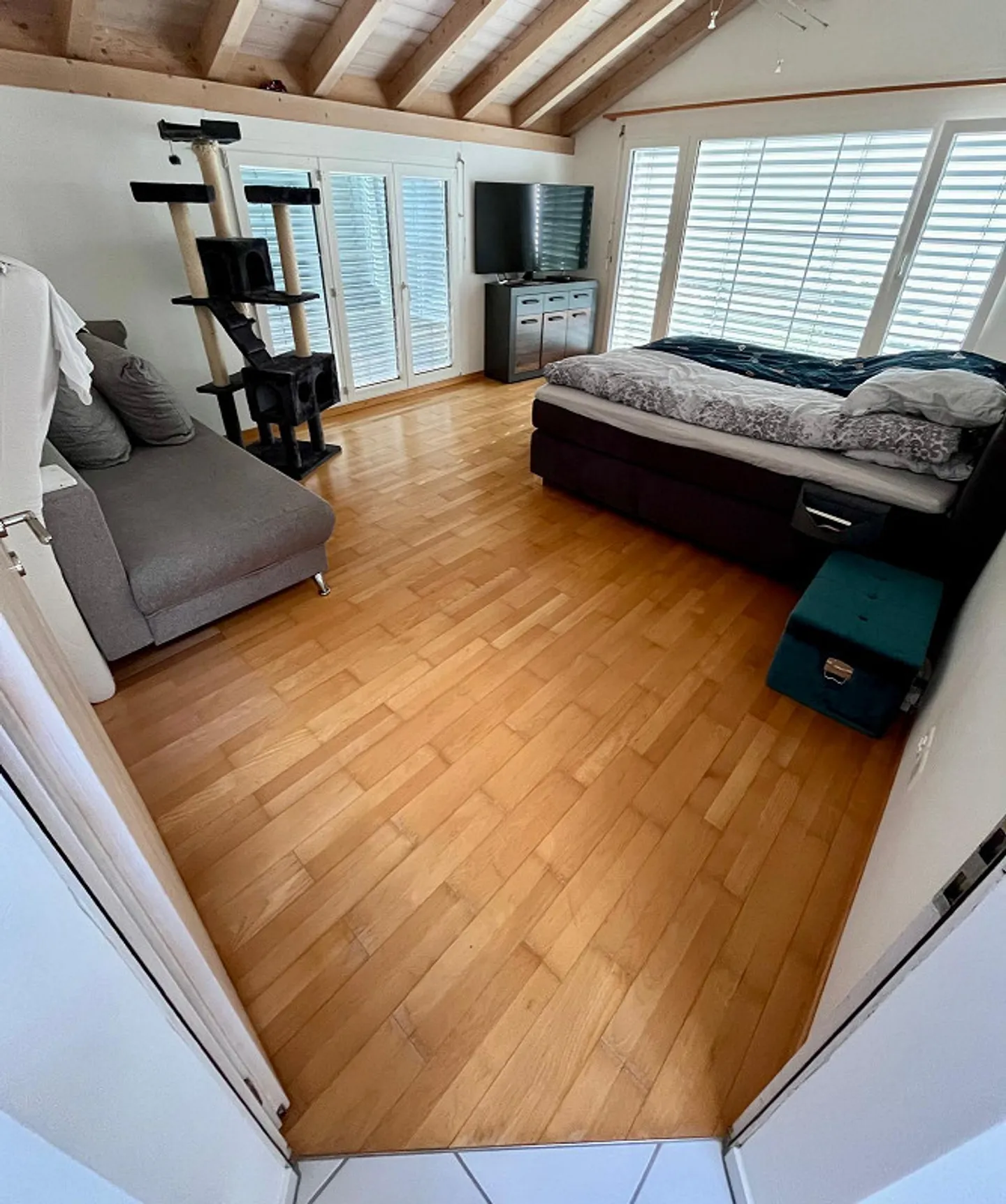 Residential idyll in Trimmis: Sunny single-family home with rental apartment - Photo 8 of 9