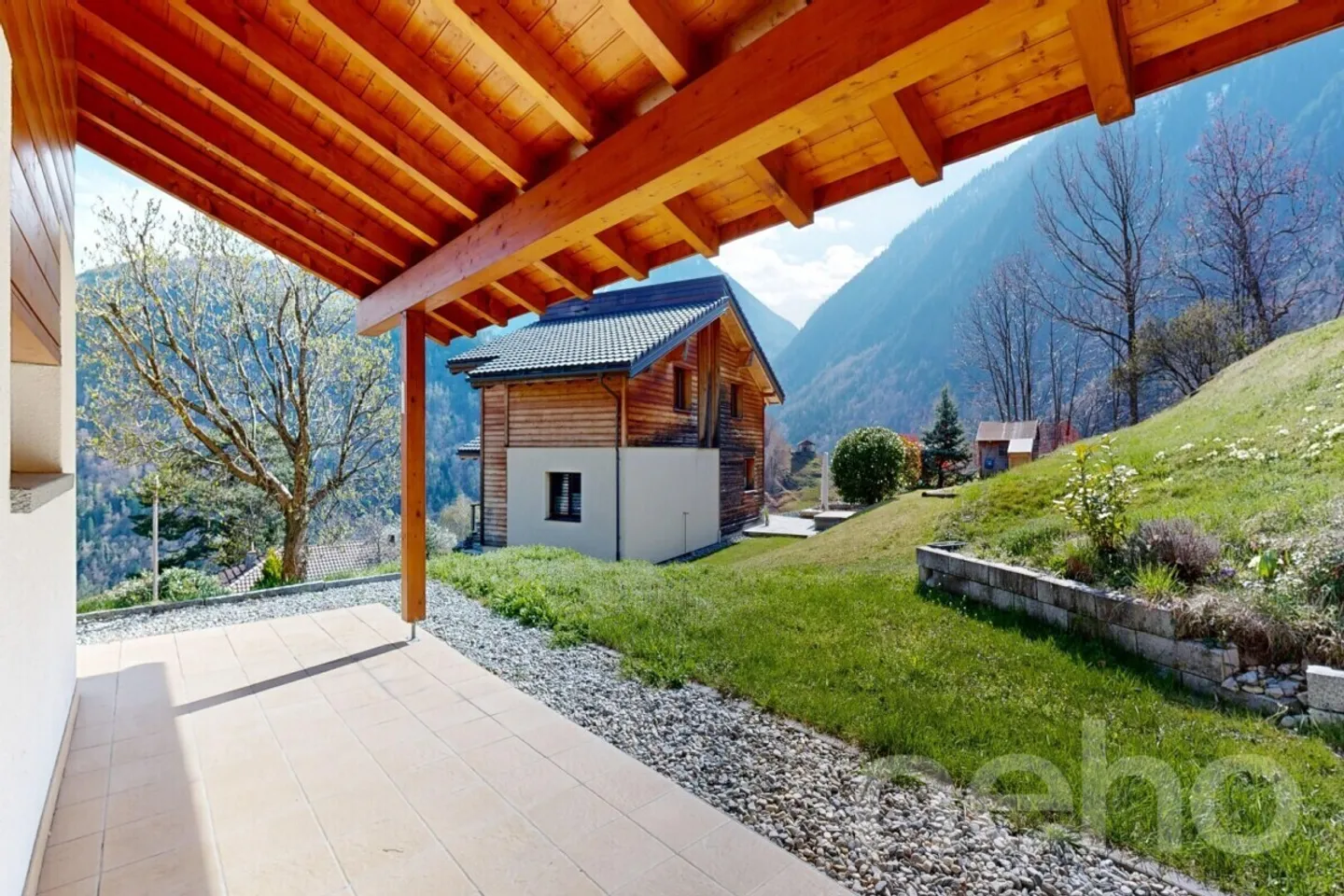 House with stunning valley view - Photo 12 of 12