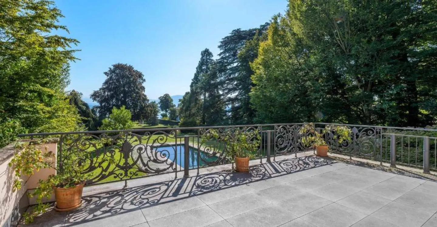 Exceptional property just steps from Lake Geneva - Photo 1 of 11