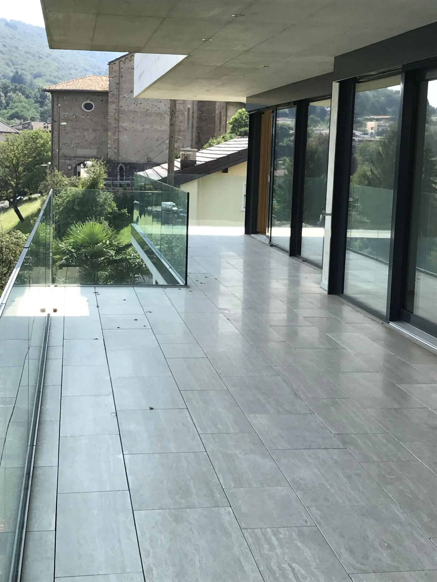 APPARTAMENTO 3.5 LOCALI CON VISTA LAGO IMPRENDIBILE - Foto 18 di 30