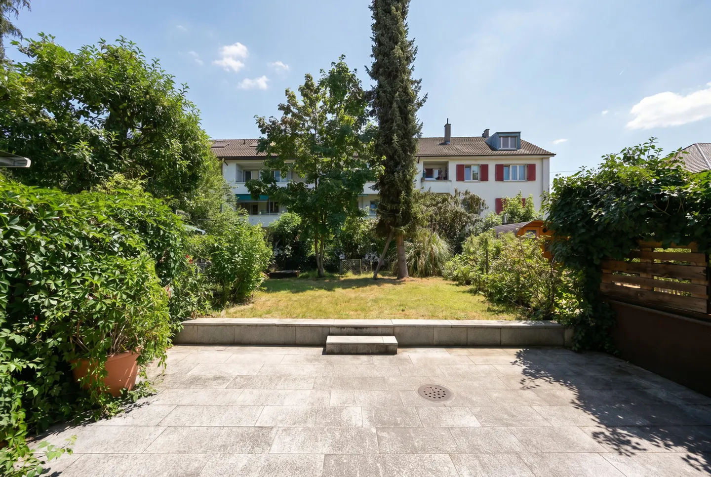 UNIQUE OPPORTUNITY - RARITY IN THE HIRZBRUNNEN DISTRICT - Photo 2 of 8