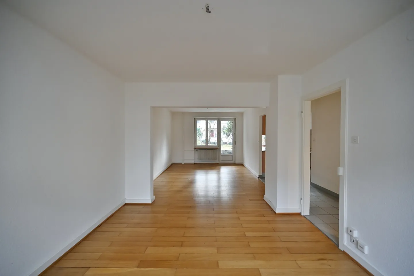 UNIQUE OPPORTUNITY - RARITY IN THE HIRZBRUNNEN DISTRICT - Photo 7 of 8