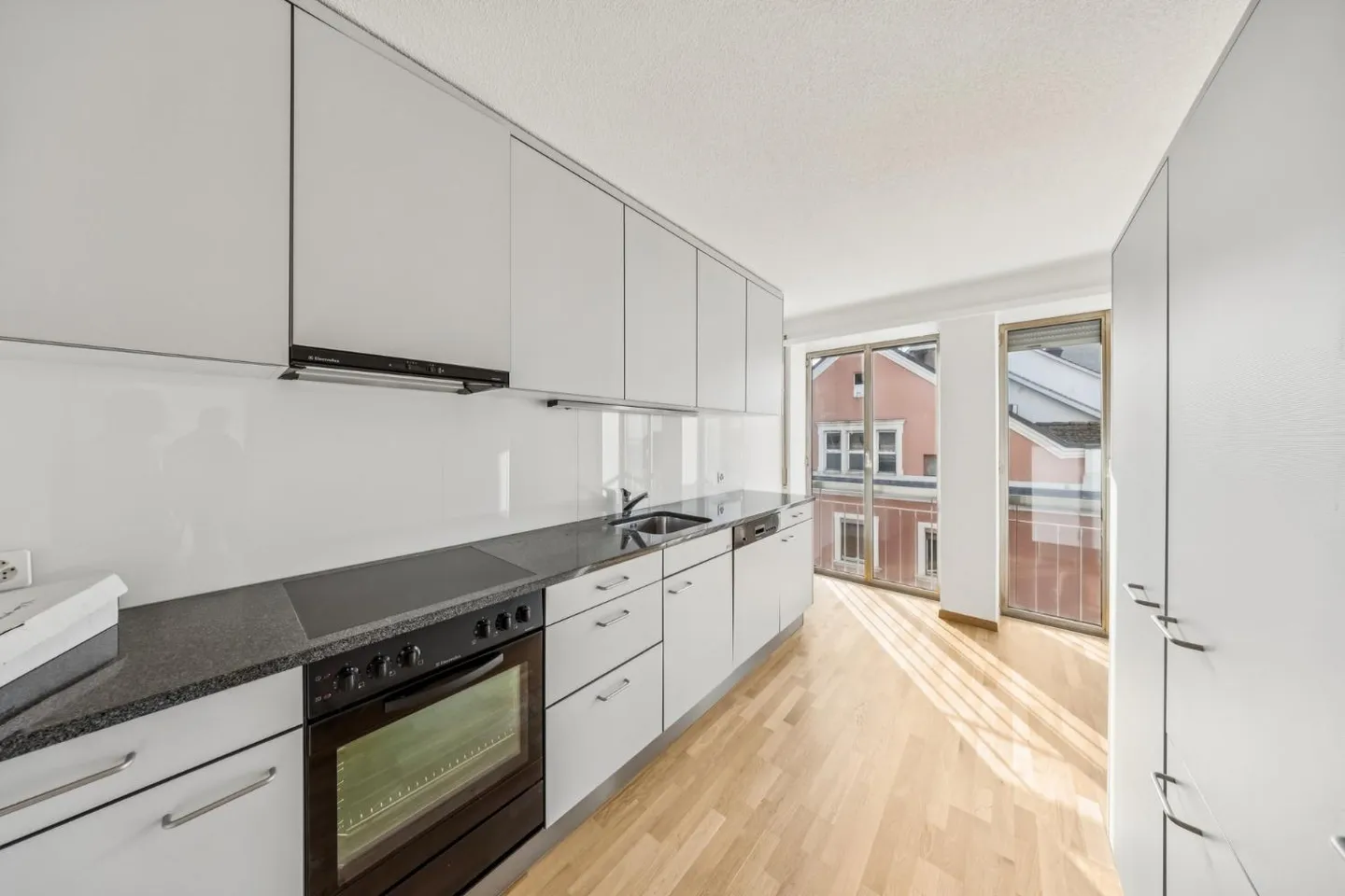 Zentrales Apartment in Biel - Foto 2 von 10