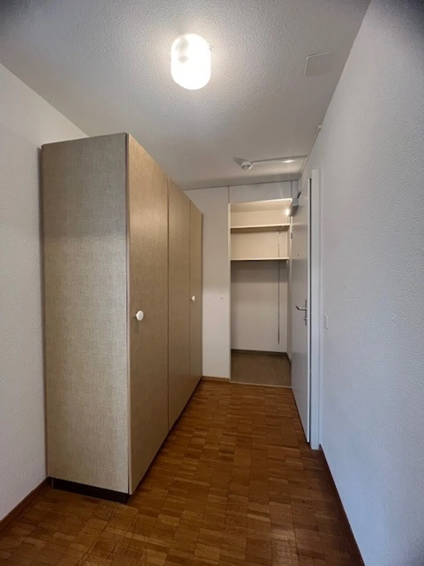 Appartamento 2.5 stanze - Foto 6 di 11