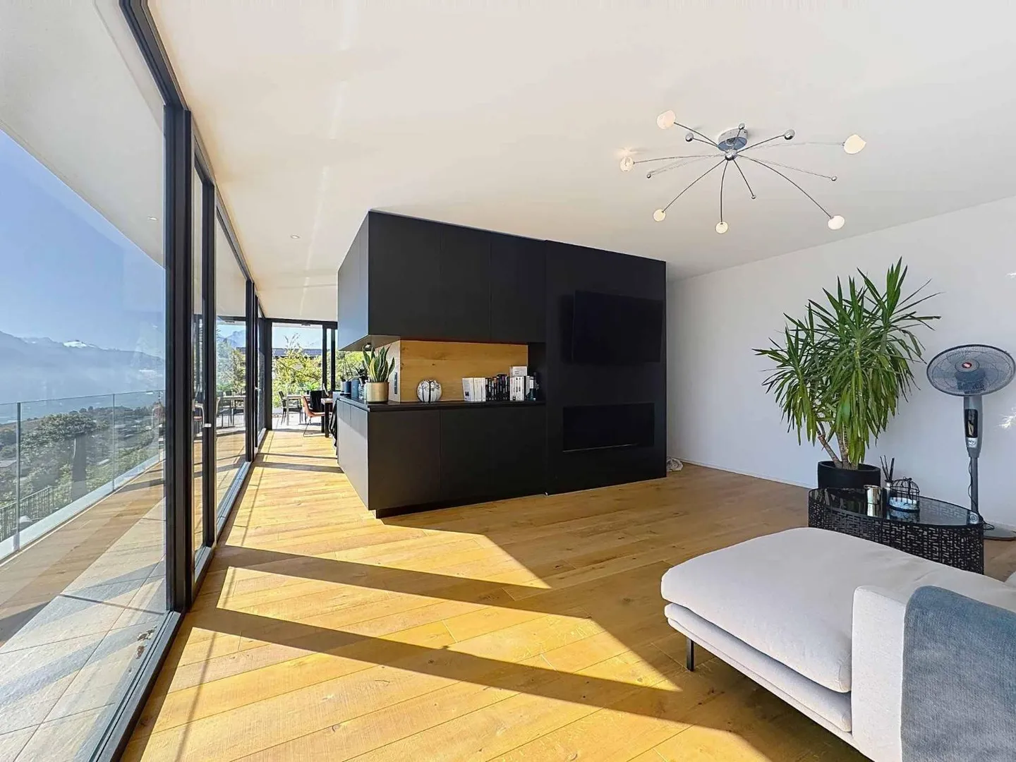 Villa contemporaine avec piscine - Photo 4 sur 13