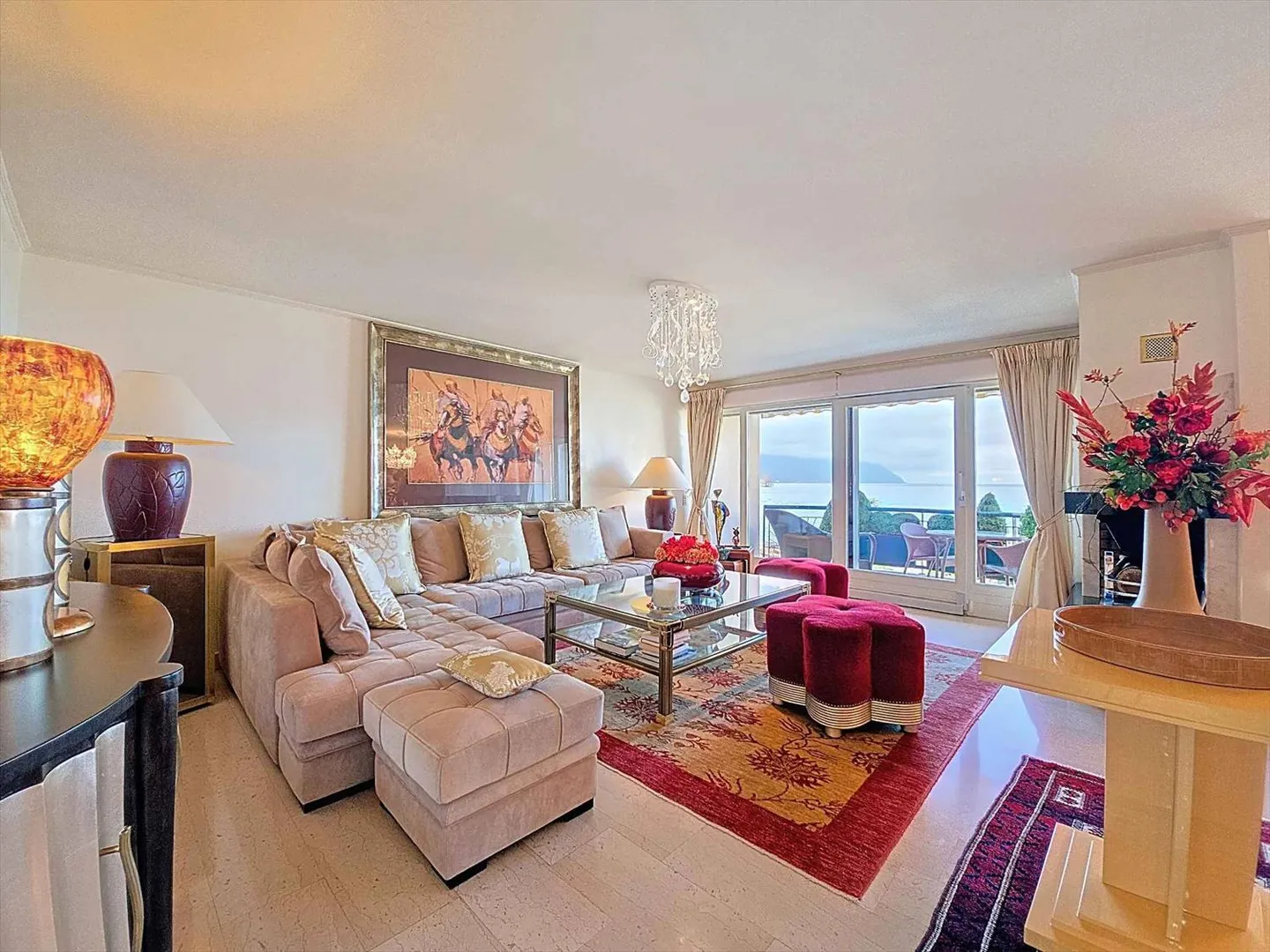 Stunning apartment on the shores of Lake Geneva with exceptional views - Photo 2 of 13