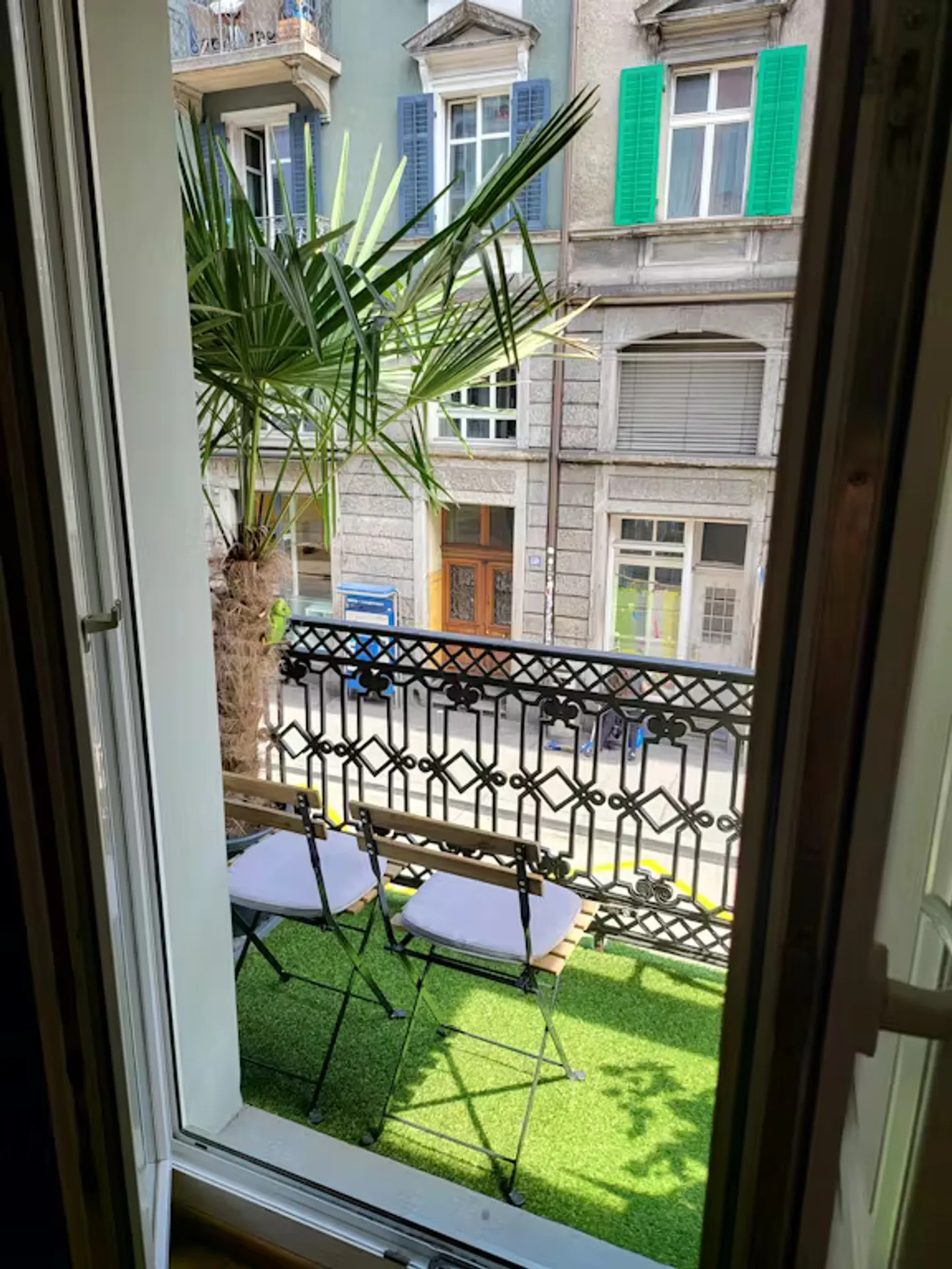 Charming Apartment in Zürich - Photo 3 of 8