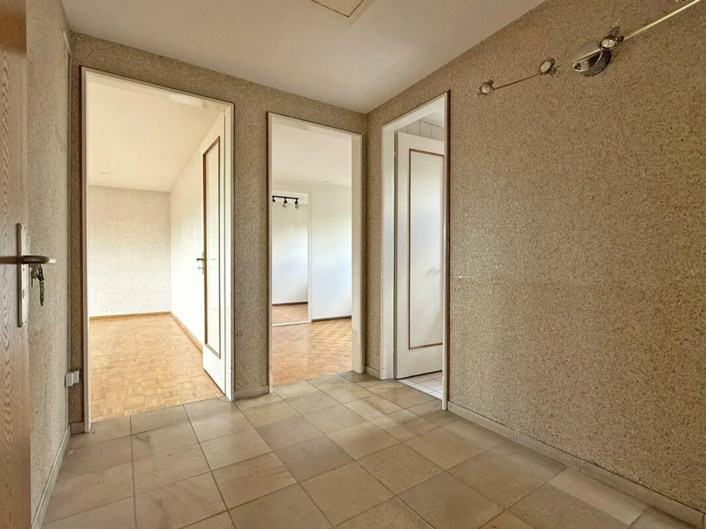 Grosszügige 3.5-Zimmerwohnung - Foto 1 von 11