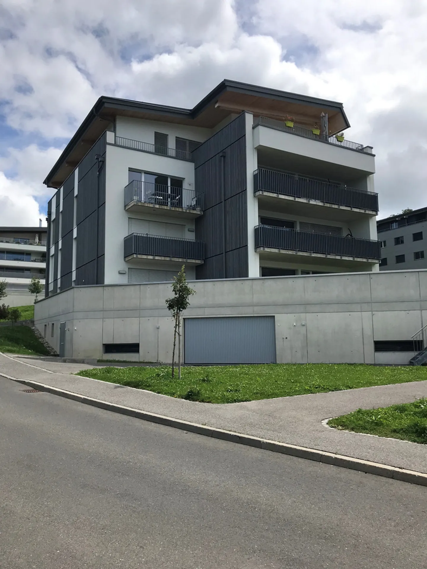 2.5-room apartment with terrace - Photo 2 of 4