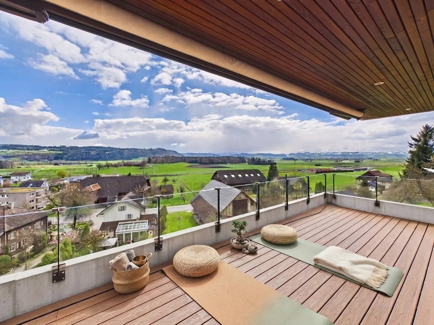 Exclusive Penthouse Maisonette | Luxury, Light & Panoramic View - Photo 1 of 6