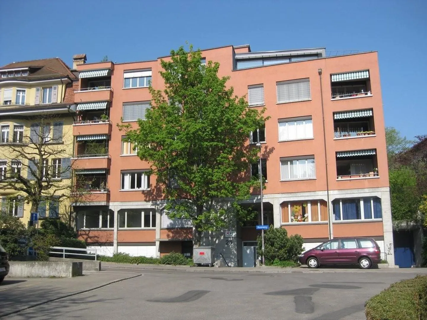 Place de parking à louer dans le quartier Mobijou ! - Photo 1 sur 1