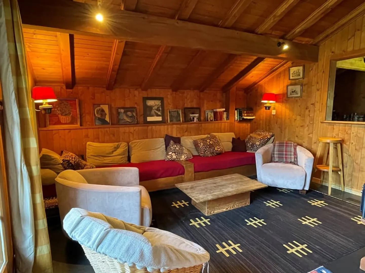 Weekly Rental - Chalet Holly Bank - Photo 2 of 10