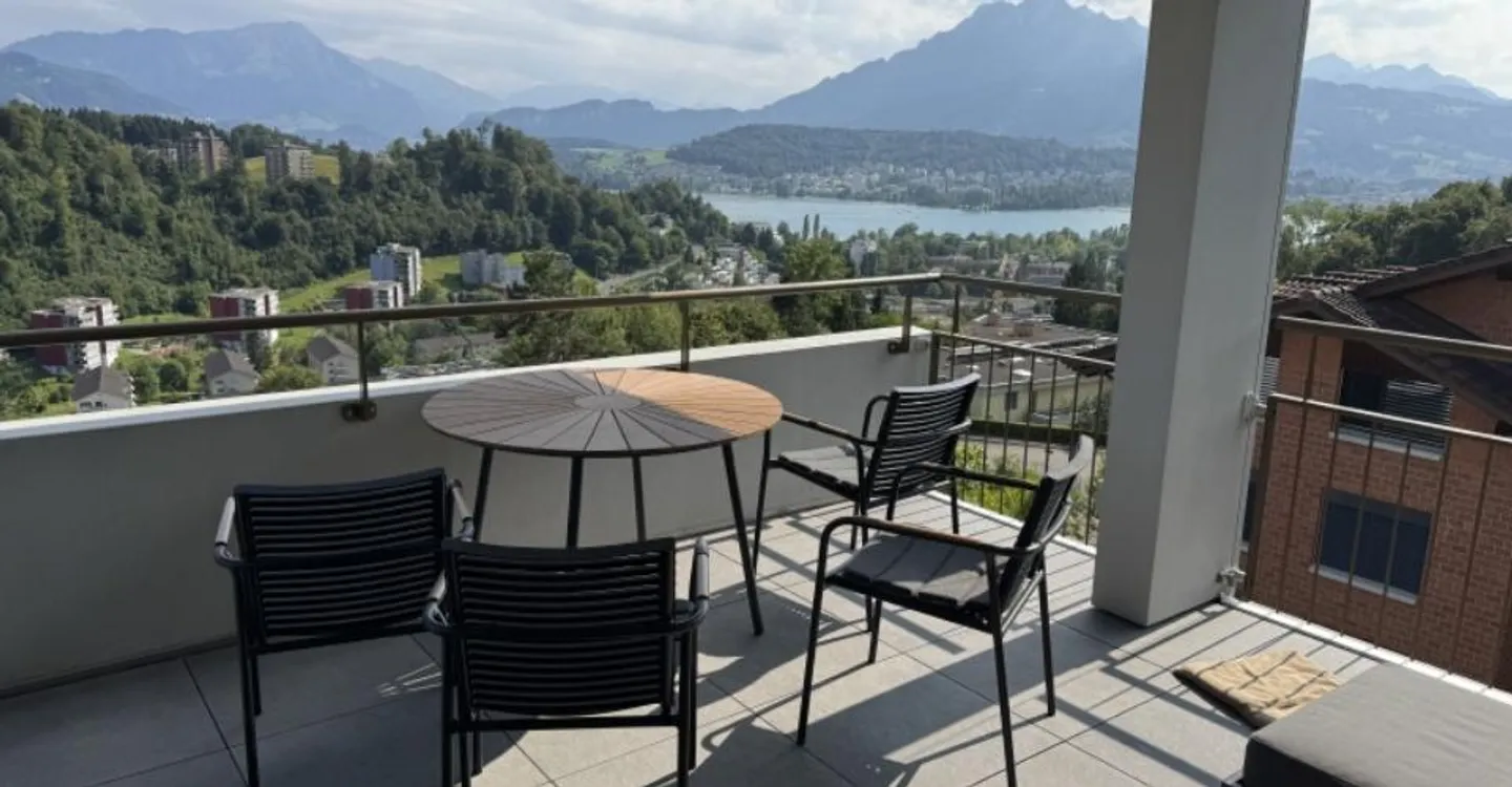 Plaisir de vivre à un niveau élevé – appartement de 3,5 pièces avec fantastique... - Photo 1 sur 6