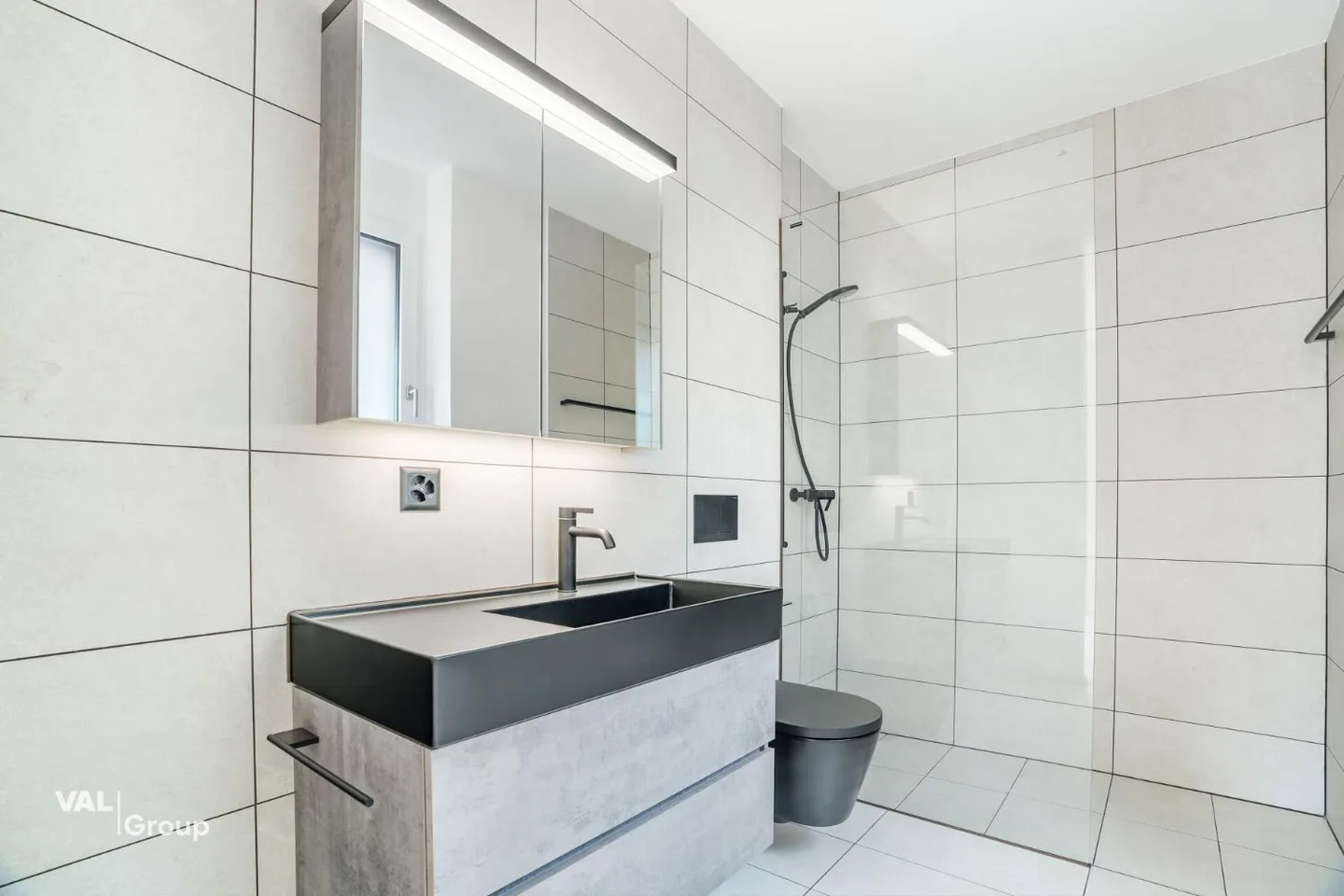 Moderne Attikawohnung in Visp - Foto 11 von 13