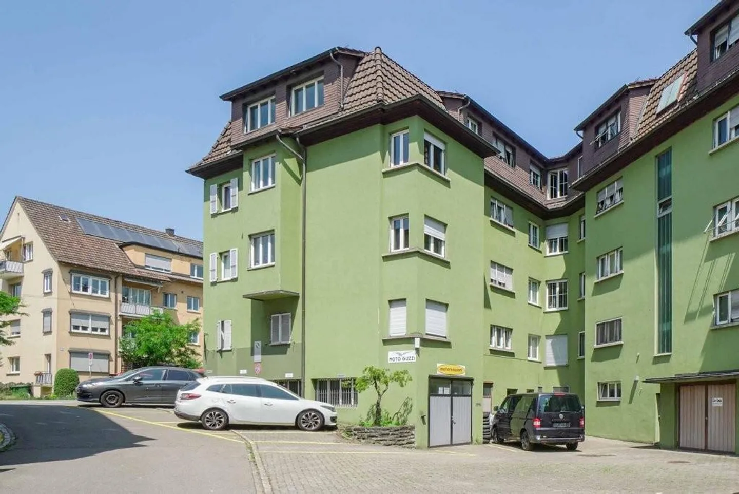 Réservez dès maintenant votre place de parking pour votre petite voiture ! - Photo 3 sur 3