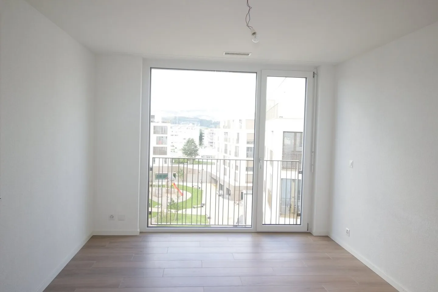 Modernes Apartment mit Loggia - Foto 5 von 8