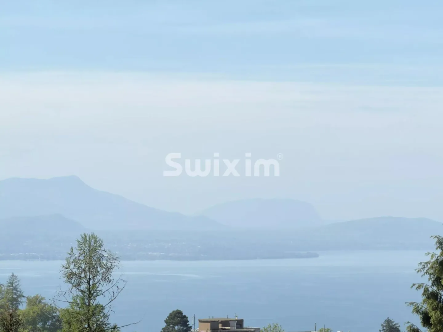 Villa contemporaine avec vue sur le lac - Photo 1 sur 1