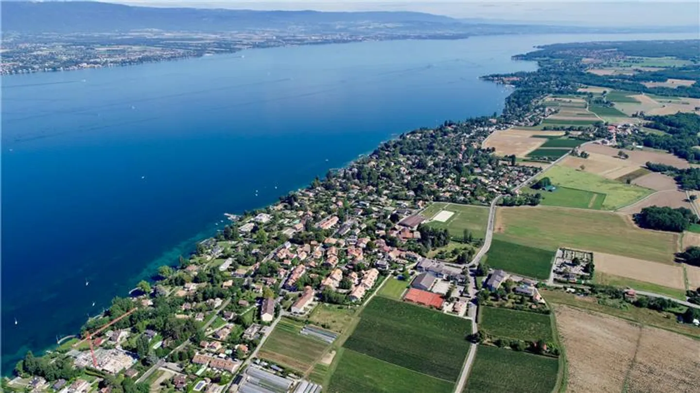 Haus mit Pool und Seeblick - Foto 3 von 3