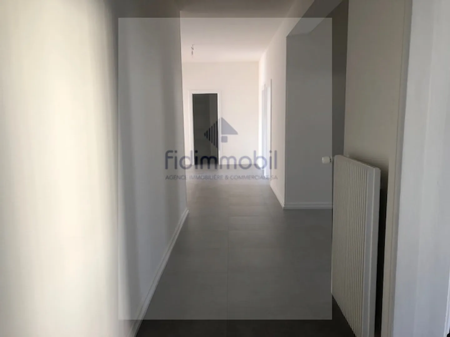Appartement Charmant avec Balcon - Photo 6 sur 11