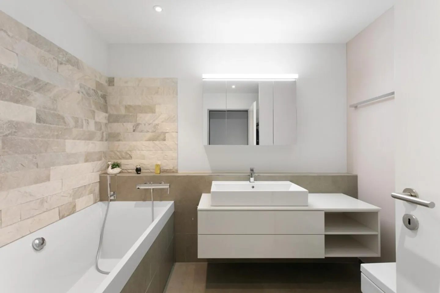 Modern Living with a View - Photo 3 of 6