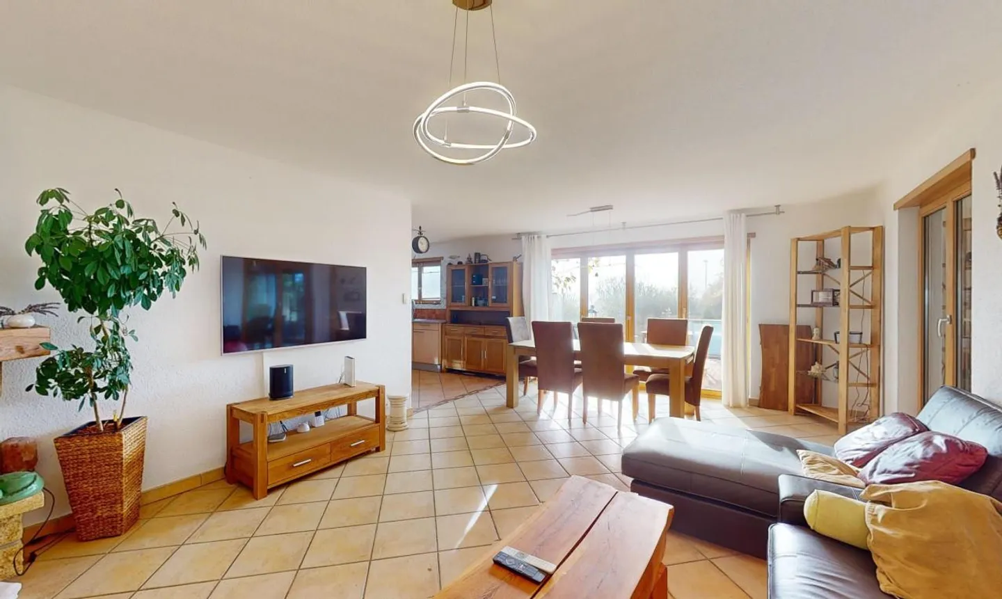 Wunderschönes Familienhaus mit Panoramablick! - Foto 4 von 13