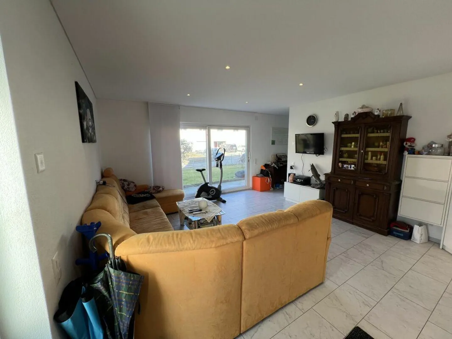 Casa unifamiliare in complesso di case a schiera con 4,5 stanze e giardino - Foto 3 di 12